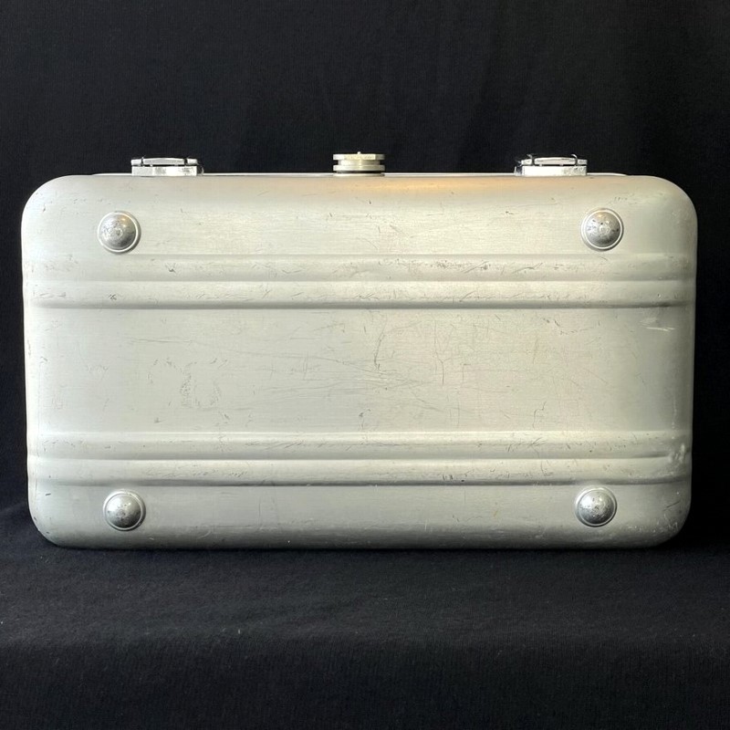  super rare Mill specifications Zero Halliburton ZERO HALLIBURTON ELITE Vintage aluminium case gun case * camera case 