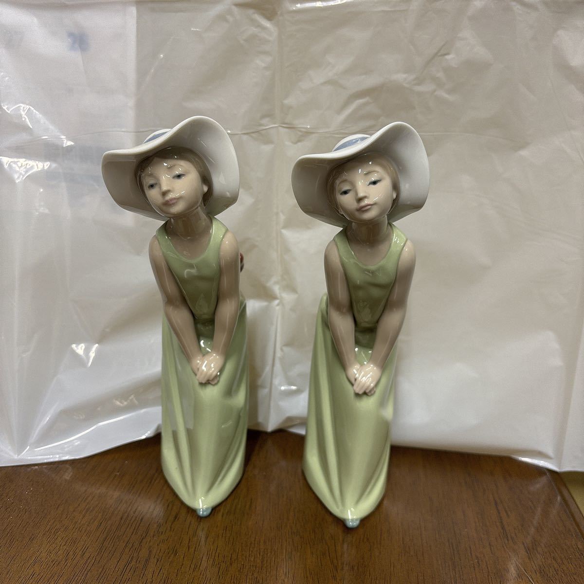 LLADRO リヤドロ　2体セット　置物　フィギュリン　陶器人形　スペイン
