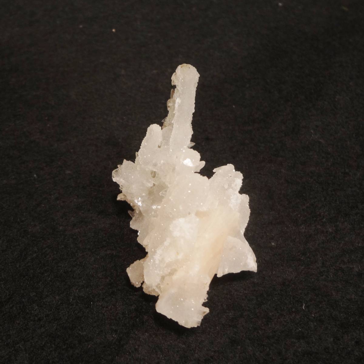 インド産　トゥルージークォーツ　水晶クラスター　 原石 _画像8