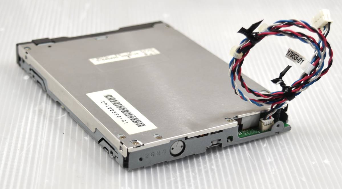 (送料無料)Y・E DATA YD-8U10-FD-LM ブラック 内蔵型 フロッピーディスクドライブ PC/AT互換機用 動作確認済 中古品 (管:FD43）_画像2