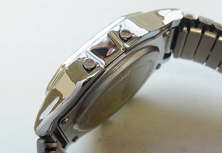 ★腕時計 タイメックス TIMEX INDIGLO インディグロ T78587 デジタル 金属製伸縮ベルト 30M防水 クオーツ メンズ 極美品★_画像4