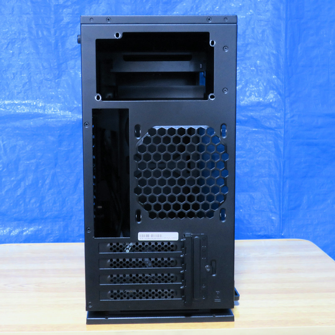 【中 古】IN WIN ミニタワーPCケース 301 ブラック (型番:IW-CF07B 301-Black)_画像5