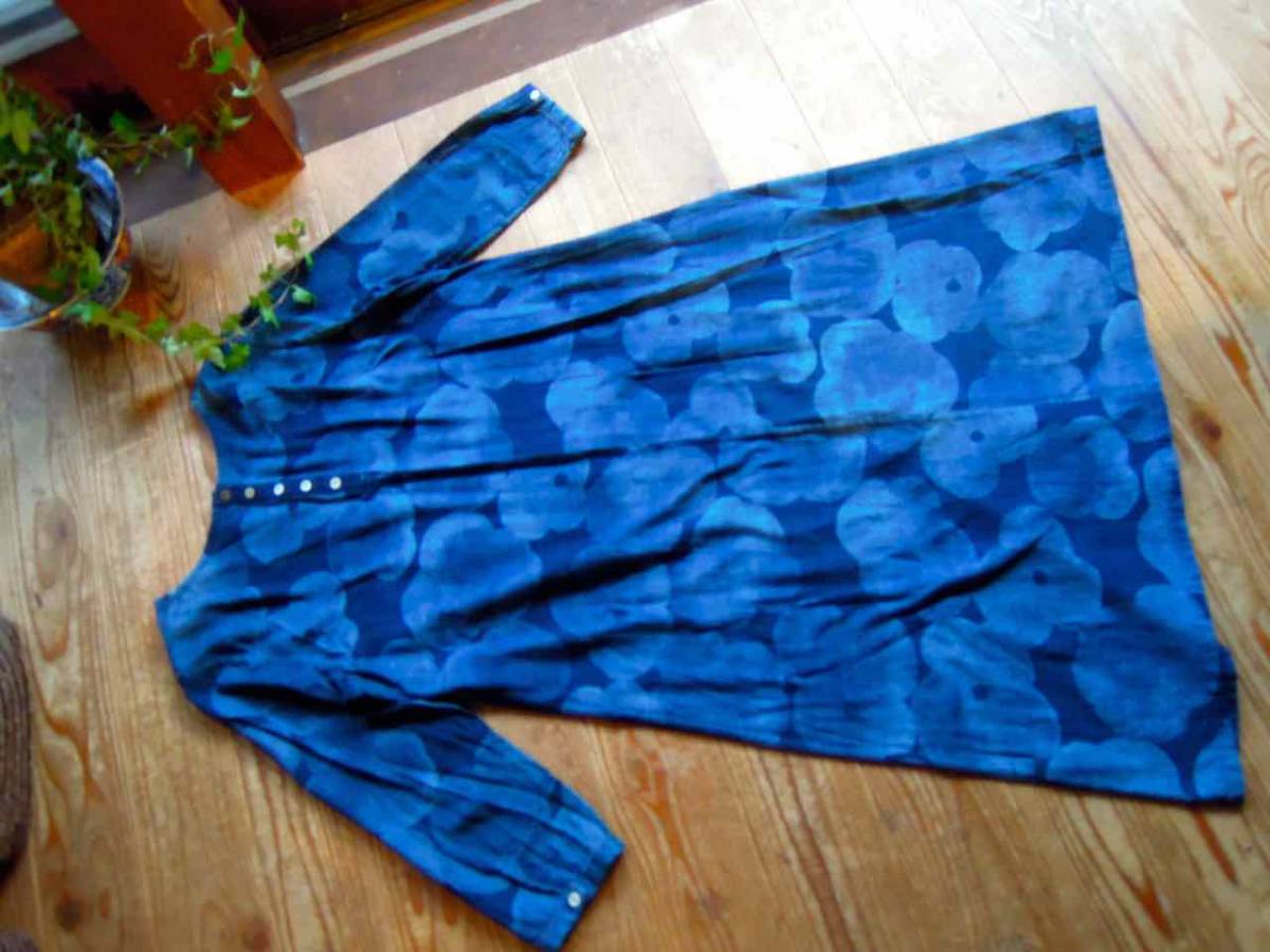 * Palace Palace Pallas Palace Indigo染色一體式3號棉100%日本製*柔軟面料,非常舒適的設計* 原文:*パラスパレス Pallas Palace インディゴ染めワンピース サイズ3 綿100% 日本製* 柔らかな生地と大変着心地よいデザイン*