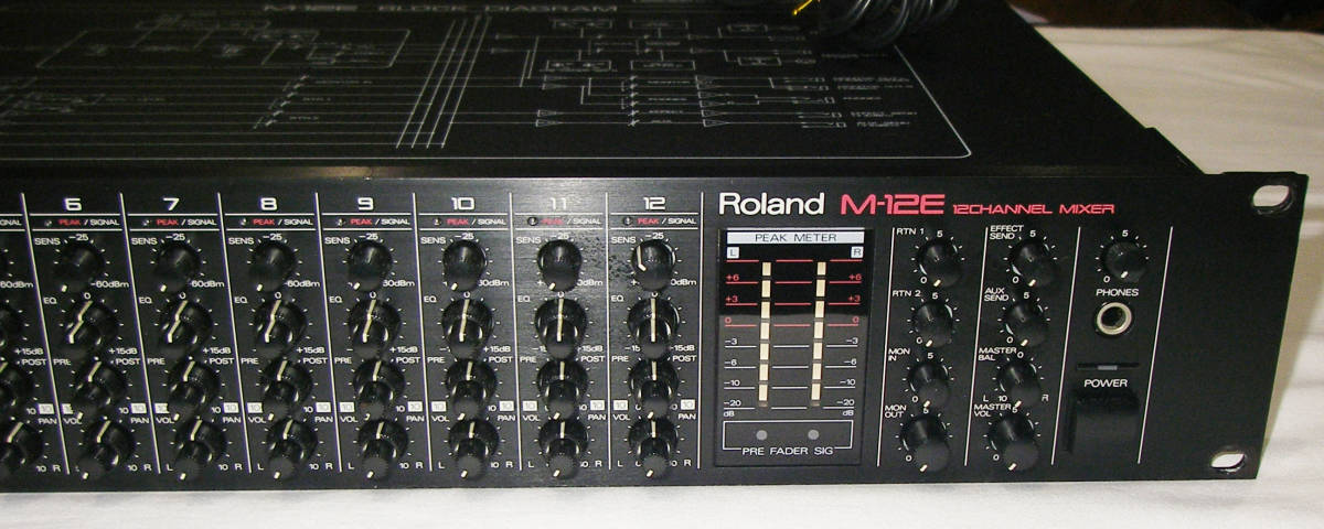 ★Roland M-12E 12 CHANNEL ANALOG MIXER★OK!!★MADE in JAPAN★_画像4