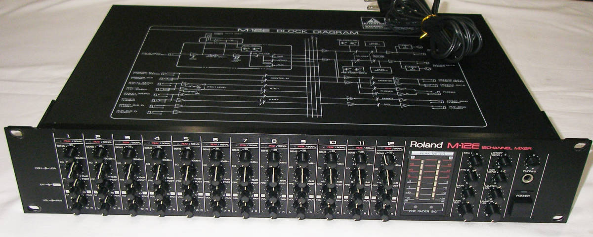 ★Roland M-12E 12 CHANNEL ANALOG MIXER★OK!!★MADE in JAPAN★_画像5