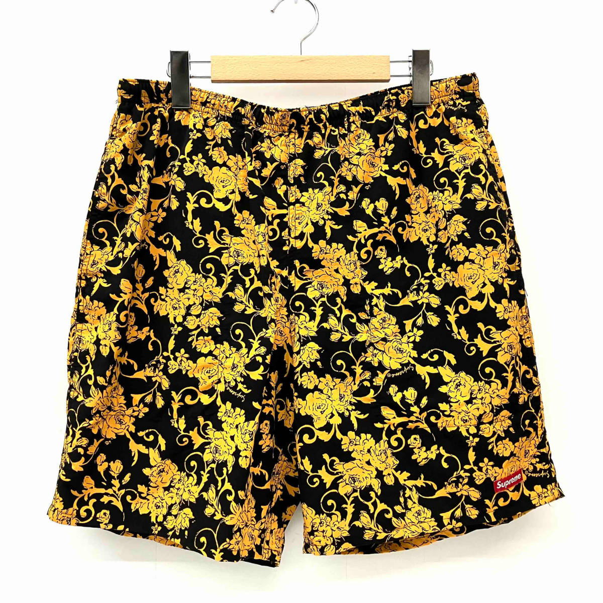 Supreme シュプリーム Nylon Water Short Black Floral スイムショーツ 花柄 総柄 水着 2020SS 20SS サイズLの画像1