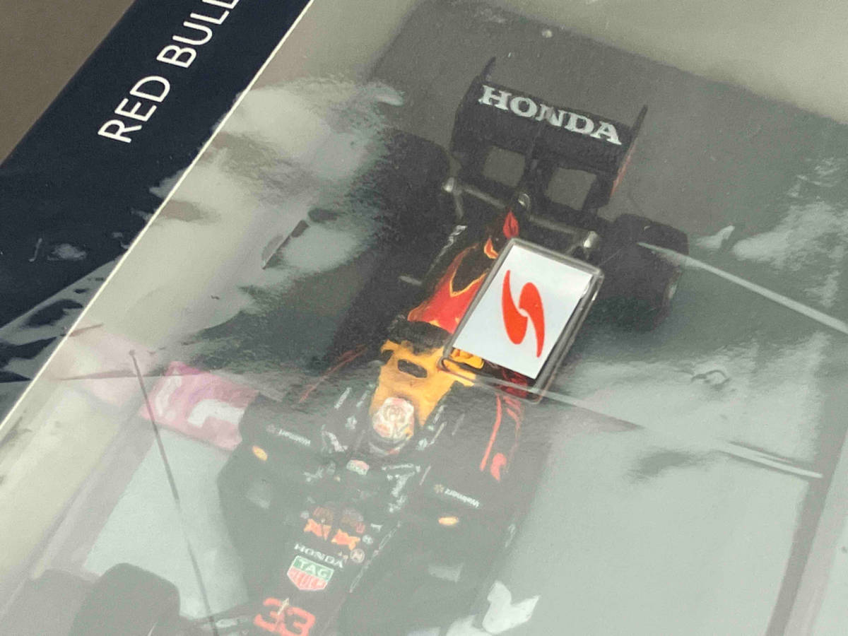 Spark model 1/43 Honda RB16B No.33 Red Bull Racing Winner Abu Dhabi GP 2021 Max Verstappen World Champion Edition With No.1 Board_画像3