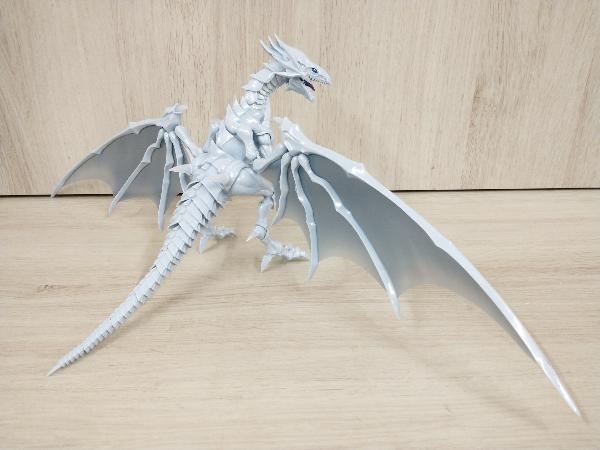 【組立済み】バンダイ Figure-rise Standard Amplified ブルーアイズ・ホワイト・ドラゴン 遊☆戯☆王 デュエルモンスターズ_画像4