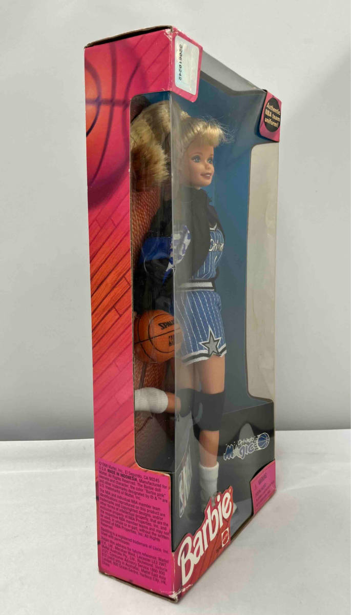 未開封品 NBA Barbie バービー Authentic NBA team uniform!_画像2
