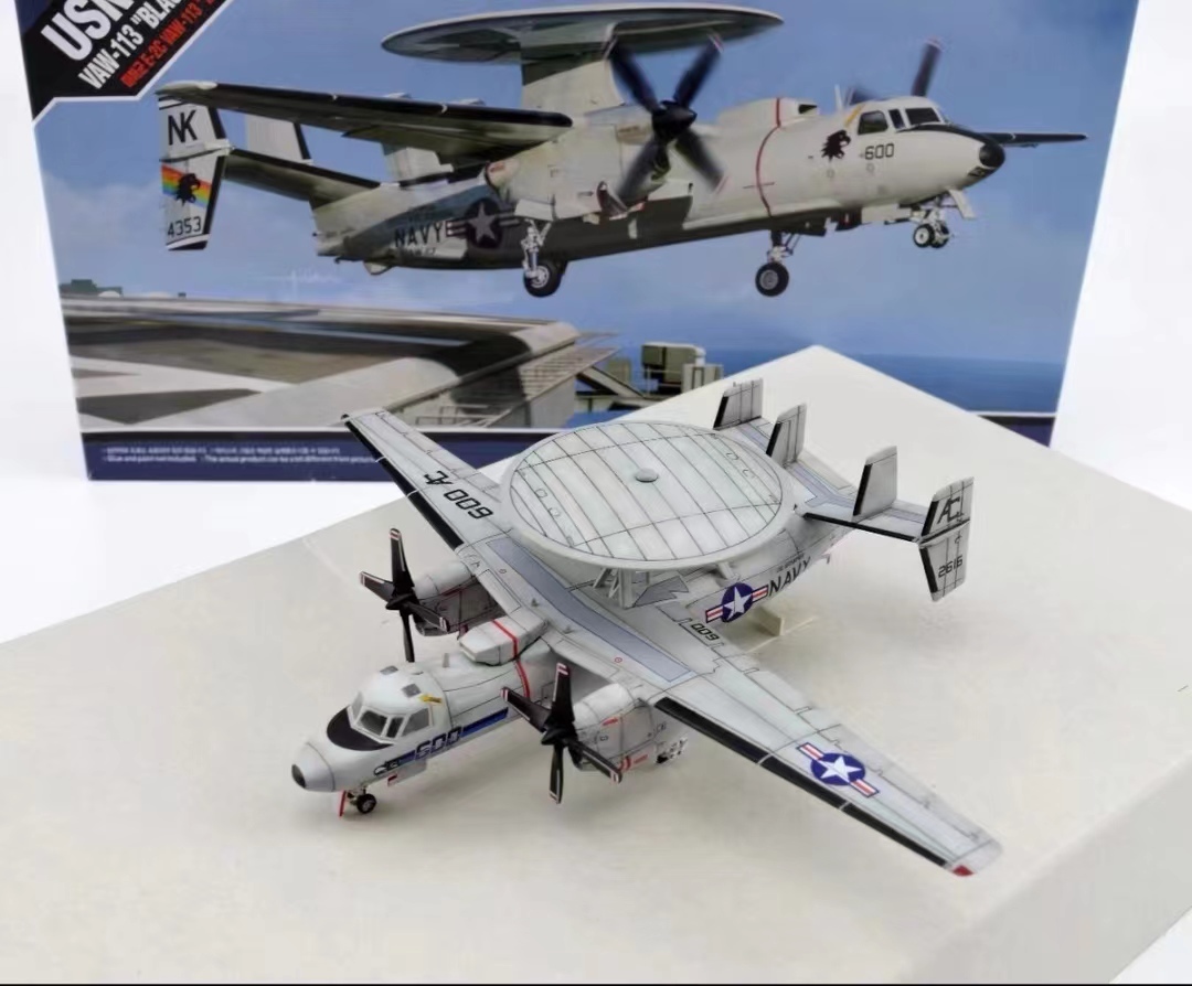  red temi1/144 America Air Force E-2C Hawk I VAW-113 black Eagle s painted final product 