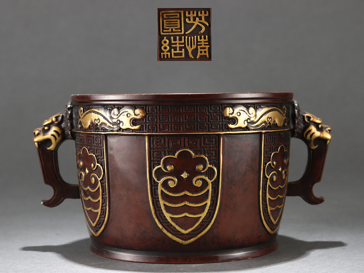 人気商品 ◇御泓軒◇『明・芳情圓結款・古銅塗金彫・蕉蝉紋龍首耳炉