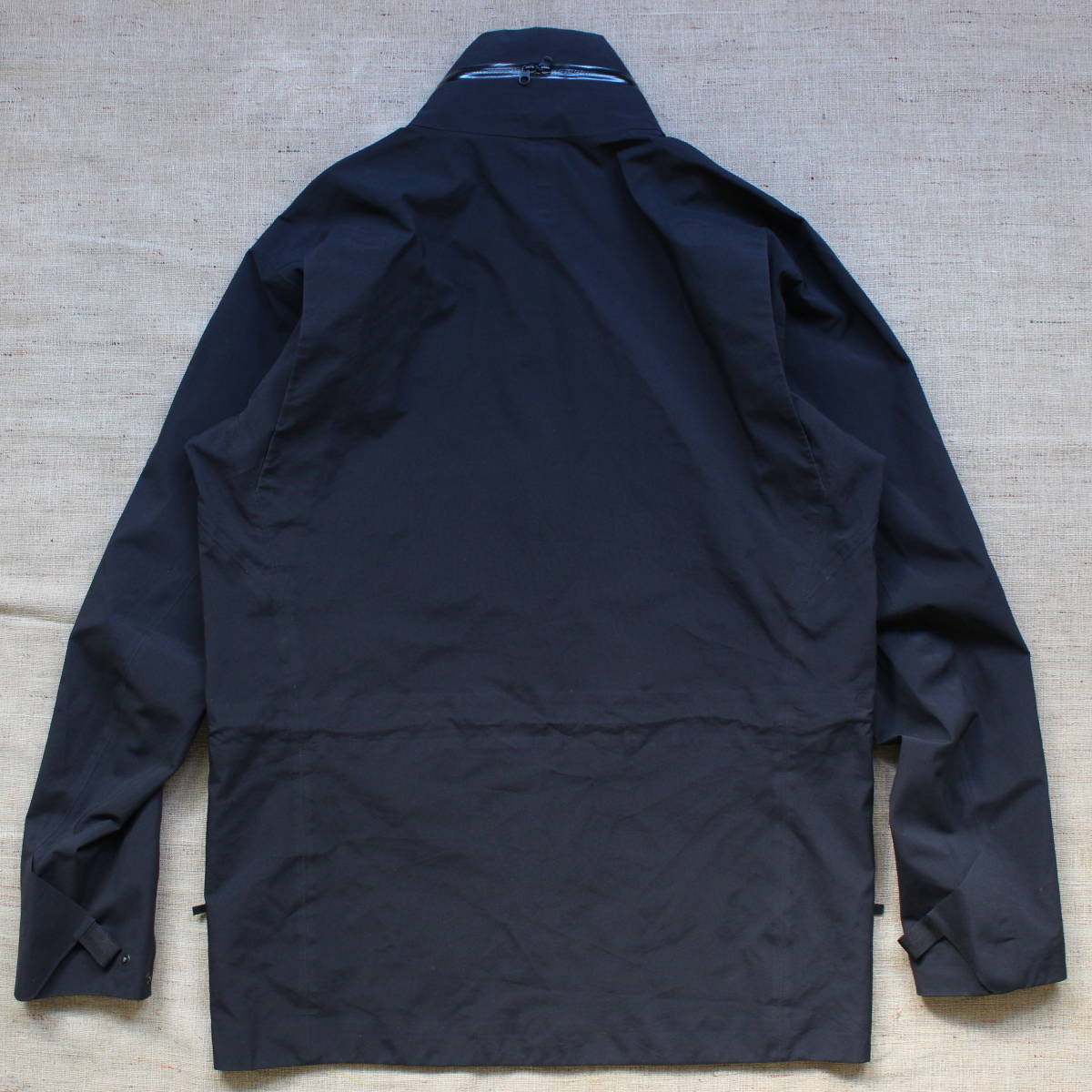 美品 ARC'TERYX VEILANCE Field LT Jacket カナダ製 アークテリクスGore-Tex 3L ヴェイランス XSサイズ レアM-65ミリタリー ゴアテックス_画像4