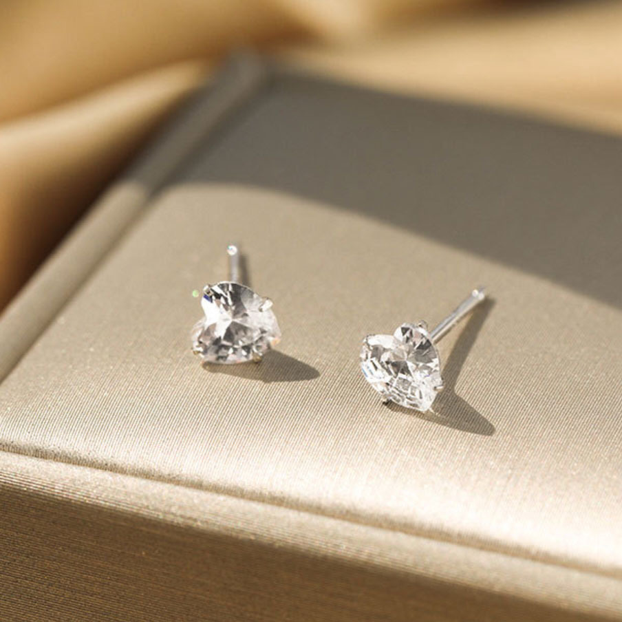 S925 純銀 シルバー ピアス CZ ダイヤ 5mm シンプル ワンポイント 一粒 アクセサリー ハート かわいい_画像2