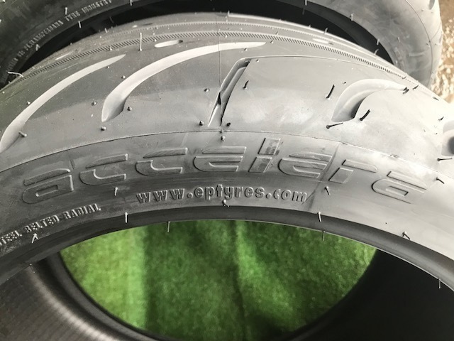 245/40R18(TREAD200) 4本セット アクセレラ 651SPORT 未使用品 accelera 沖縄県・離島発送不可_画像3