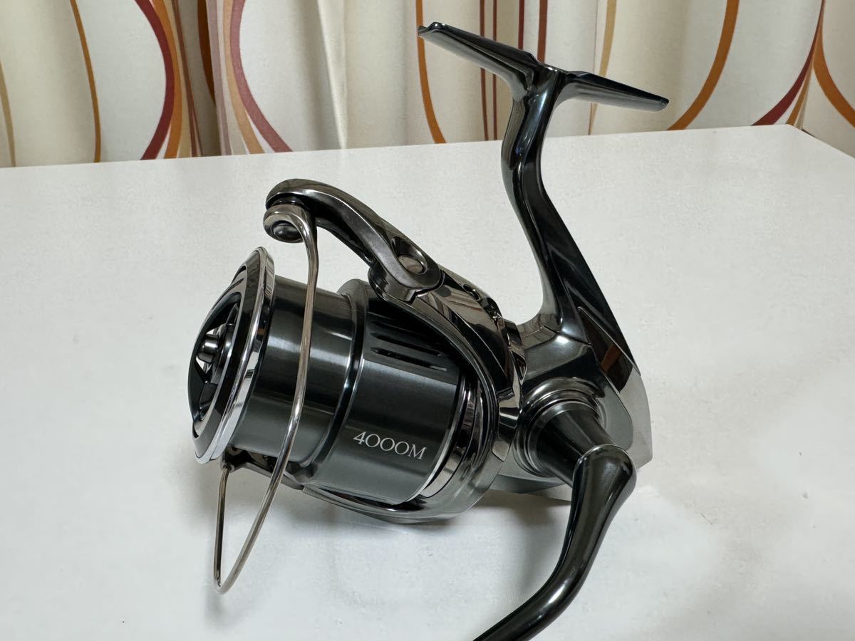 SHIMANO シマノ STELLA 22ステラ 4000M LIVRE ハンドルノブ SHIMANO シマノ STELLA 22ステラ 4000M LIVRE ハンドルノブ