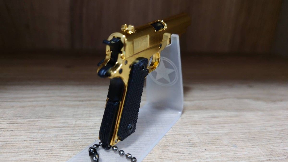 精巧1/3スケール ミニチュアモデルガン コルト1911ガバメント 精巧1/3スケール ミニチュアモデルガン コルト1911ガバメント