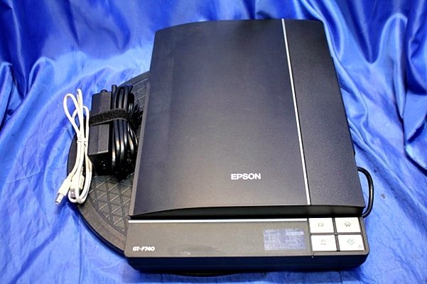 EPSON/エプソン A4対応 カラースキャナー ◆GT-F740/ACアダプター＆USBケーブル付き◆ 46966Y_画像1
