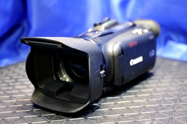 2016年製　キヤノン 業務用 ハイビジョン デジタルビデオカメラ XA35 Canon 46292Y_画像2