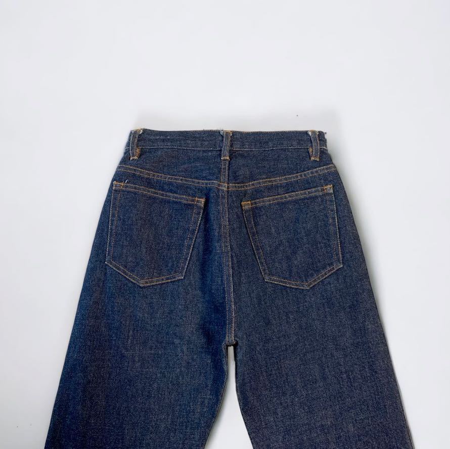 濃紺 美品 APC BOOTLEG デニムパンツ インディゴ 赤耳 日本製 濃紺 美品 APC BOOTLEG デニムパンツ インディゴ 赤耳 日本製