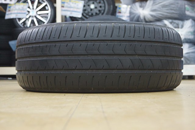 送料無料【中古】235/50R18 235/50-18 ブリジストン エコピア NH100RV 20年 1本 スペア 応急_画像3