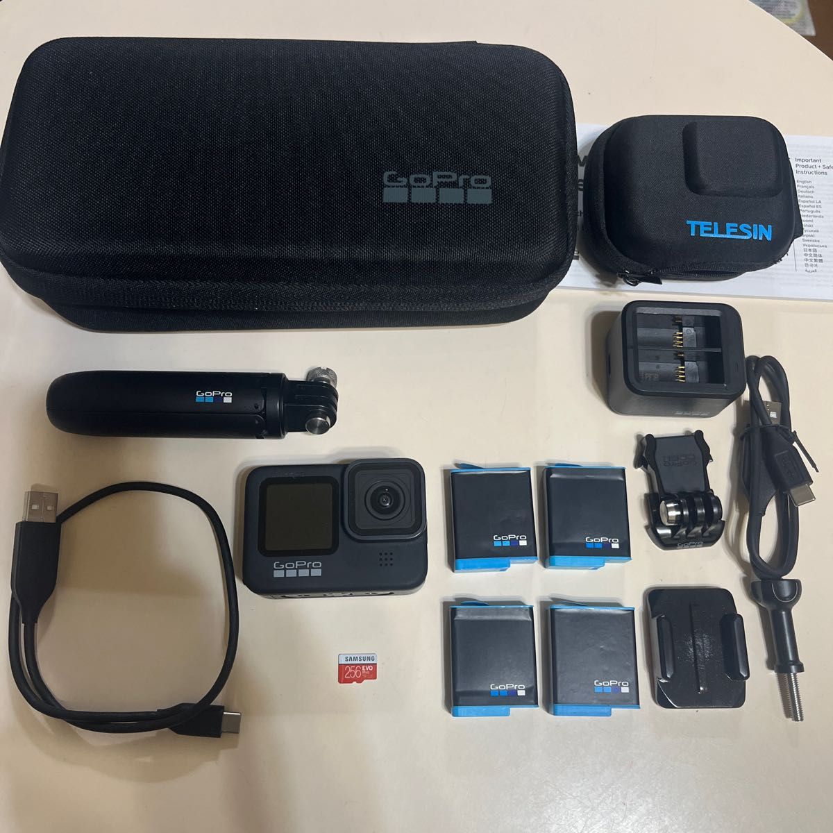 【美品】 GoPro HERO9 BLACK CHDHX-901-FW 日本正規品 SDカード256GB 付属品あり