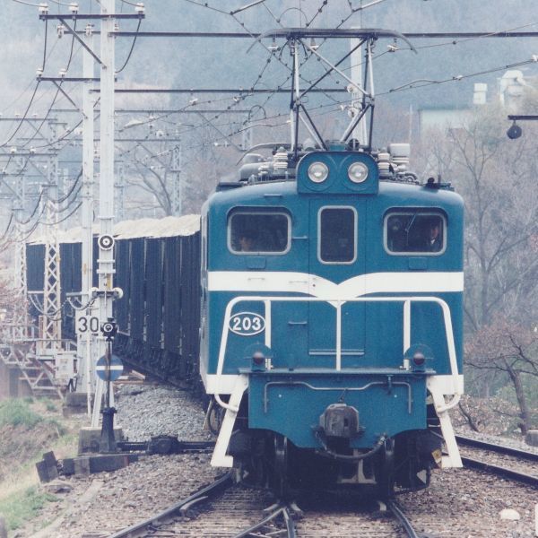 鉄道写真 ～ 秩父鉄道 デキ200形 電気機関車 デキ203（89mm×89mm）_画像1