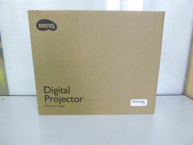 【新品未開封】BenQ MW560 WXGA画質 DLPホームエントリープロジェクター ☆2023H2YO2-TGA11H-14-46_画像1