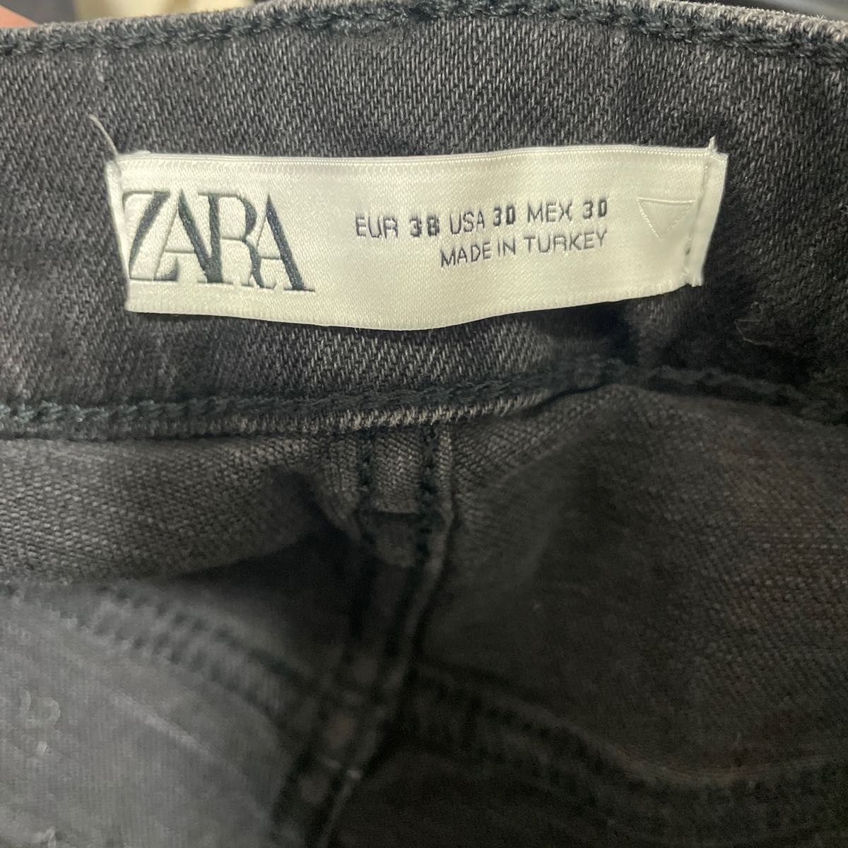 ZARA ダメージデニムパンツ ペイント加工