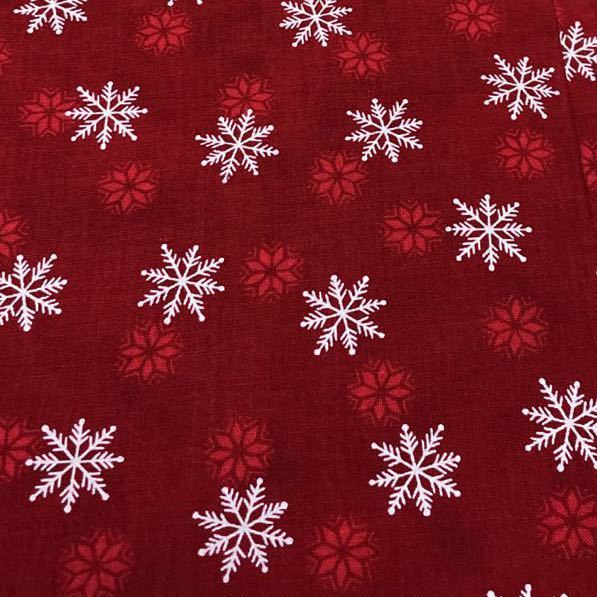 【81】クリスマス 生地はぎれ　moda 雪の結晶　スノークリスタル　赤　クリスマスキルト　パッチワーク_画像1