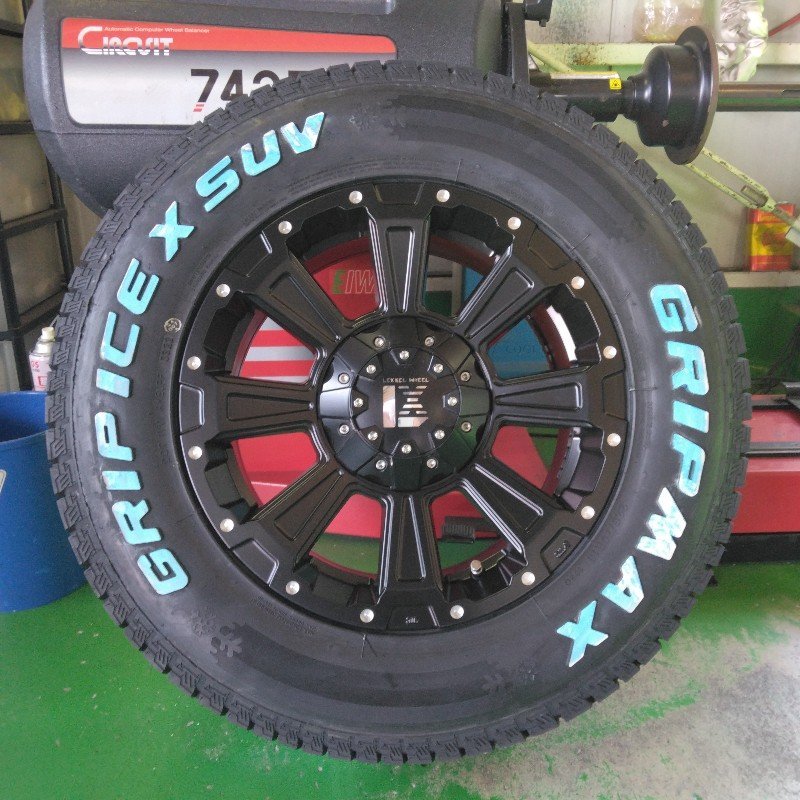 スタッドレス グリップマックス ICE-X SUV 225/70R16 デリカ D5 エクストレイル CX5 タイヤホイールセット 16インチ DeathRock_画像3