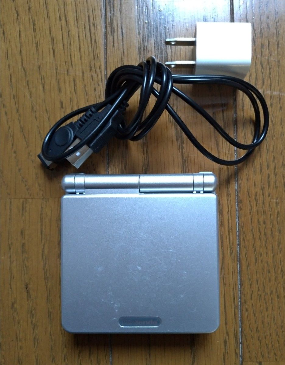 ゲームボーイアドバンスSP プラチナシルバー 中古品 ドット抜け ゲームボーイアドバンスSP プラチナシルバー 中古品 ドット抜け