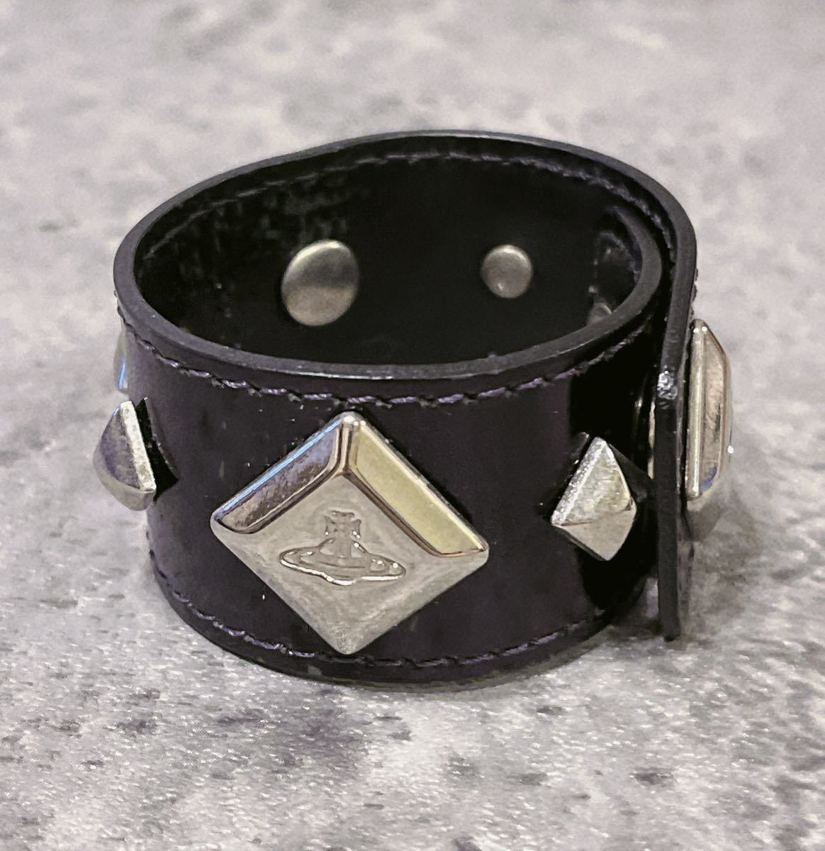 【希望者のみラッピング無料】 希少 Vivienne westwood ヴィヴィアンウエストウッド ブレスレット、バングル