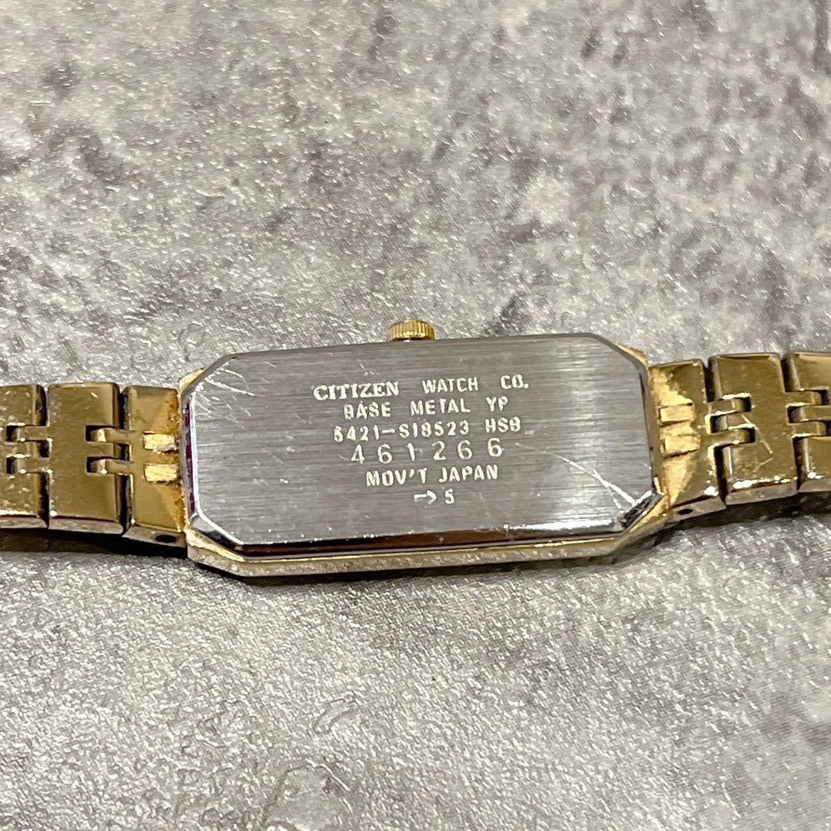 美品 Citizen シチズン QZ 5421-S18523 ゴールド 腕時計_画像9