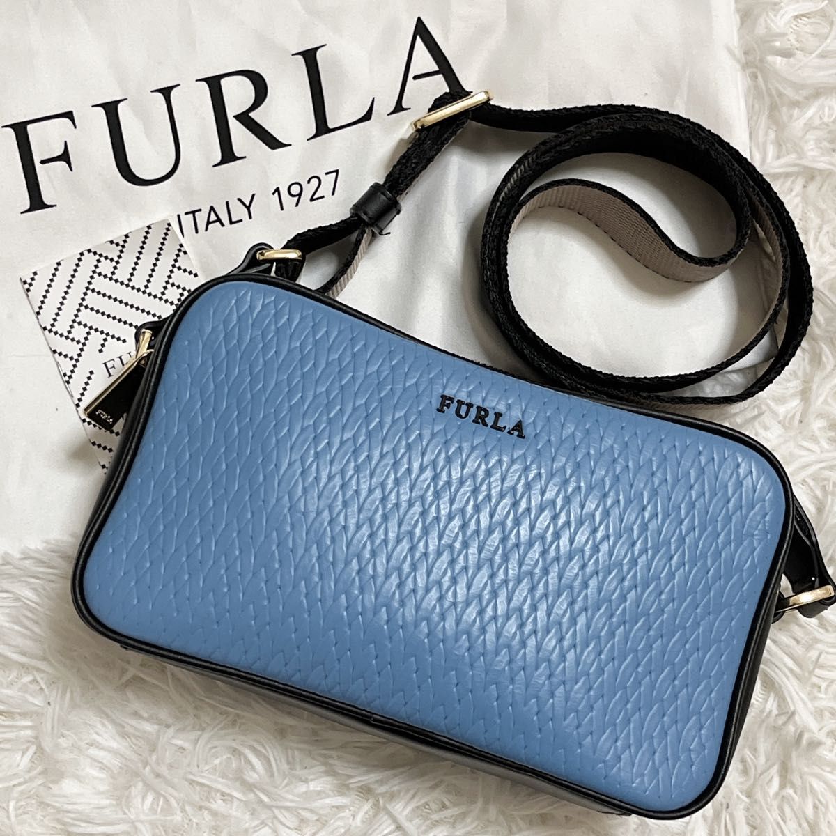 未使用級✨️FURLA レザー 2WAY ショルダーバッグ 青 編み込み バケット-