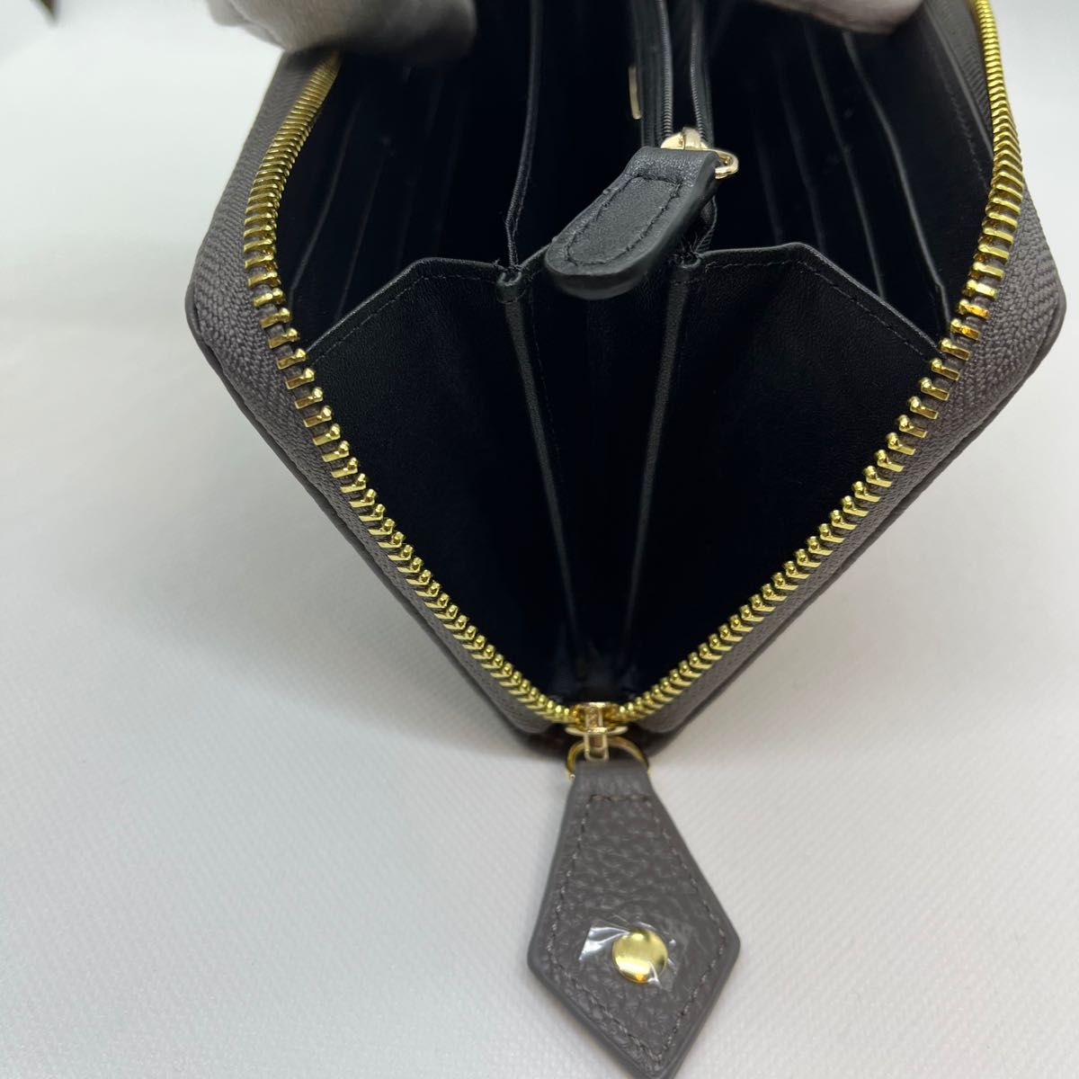 新品未使用】VivienneWestwood 長財布 ダークグレイ|PayPayフリマ