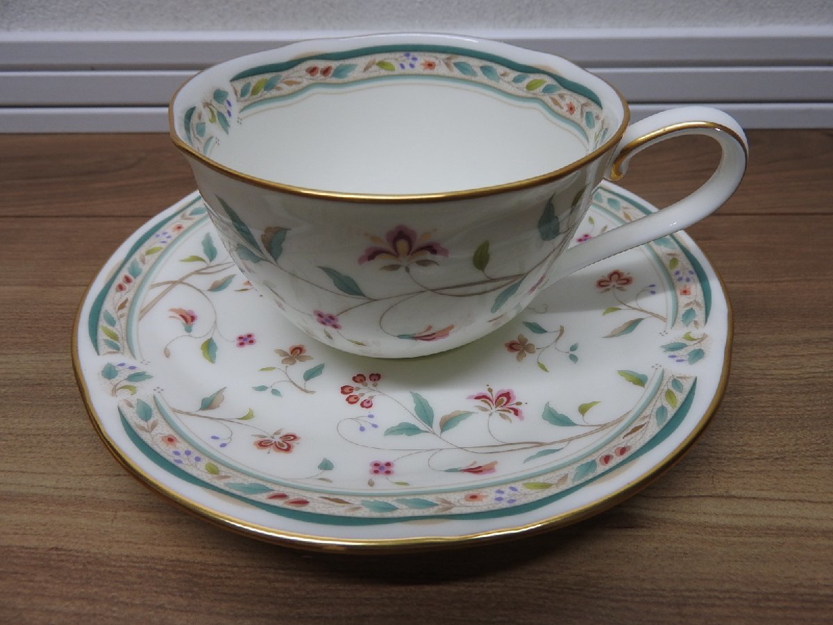 ★☆【送料無料】Noritake/ノリタケ ボーンチャイナ HANA SARASA カップ&ソーサー ティーカップ コーヒーカップ　茶器　ペア　２客☆★_画像2