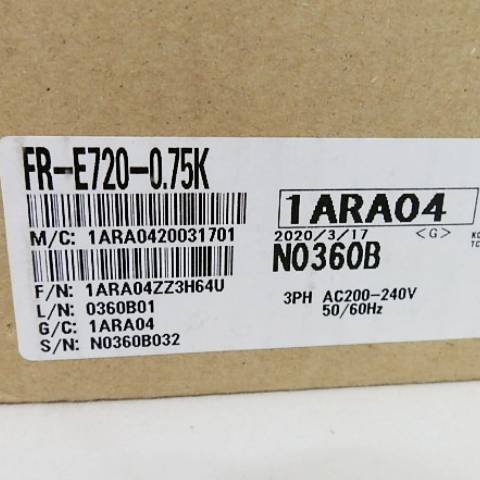 日本限定モデル】 三菱電機 インバーター FR-E720-0.75K FREQROL-E700