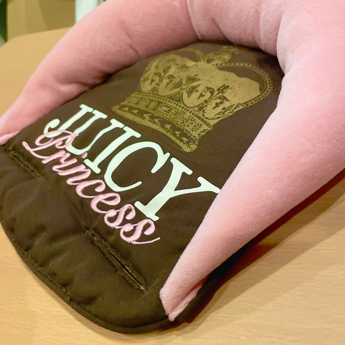 juicy couture×maclarenコラボ ベビーカー用枕｜Yahoo!フリマ（旧