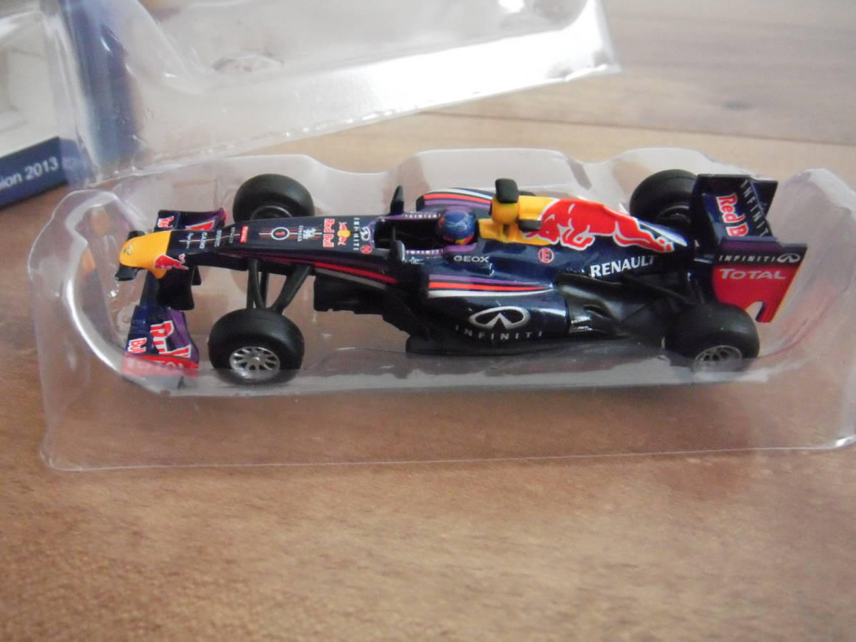 スパーク レッドブル レーシング RB9 ミニカー 2013 No.1 #1 F-1 F1 1/64 Red Bullの画像3