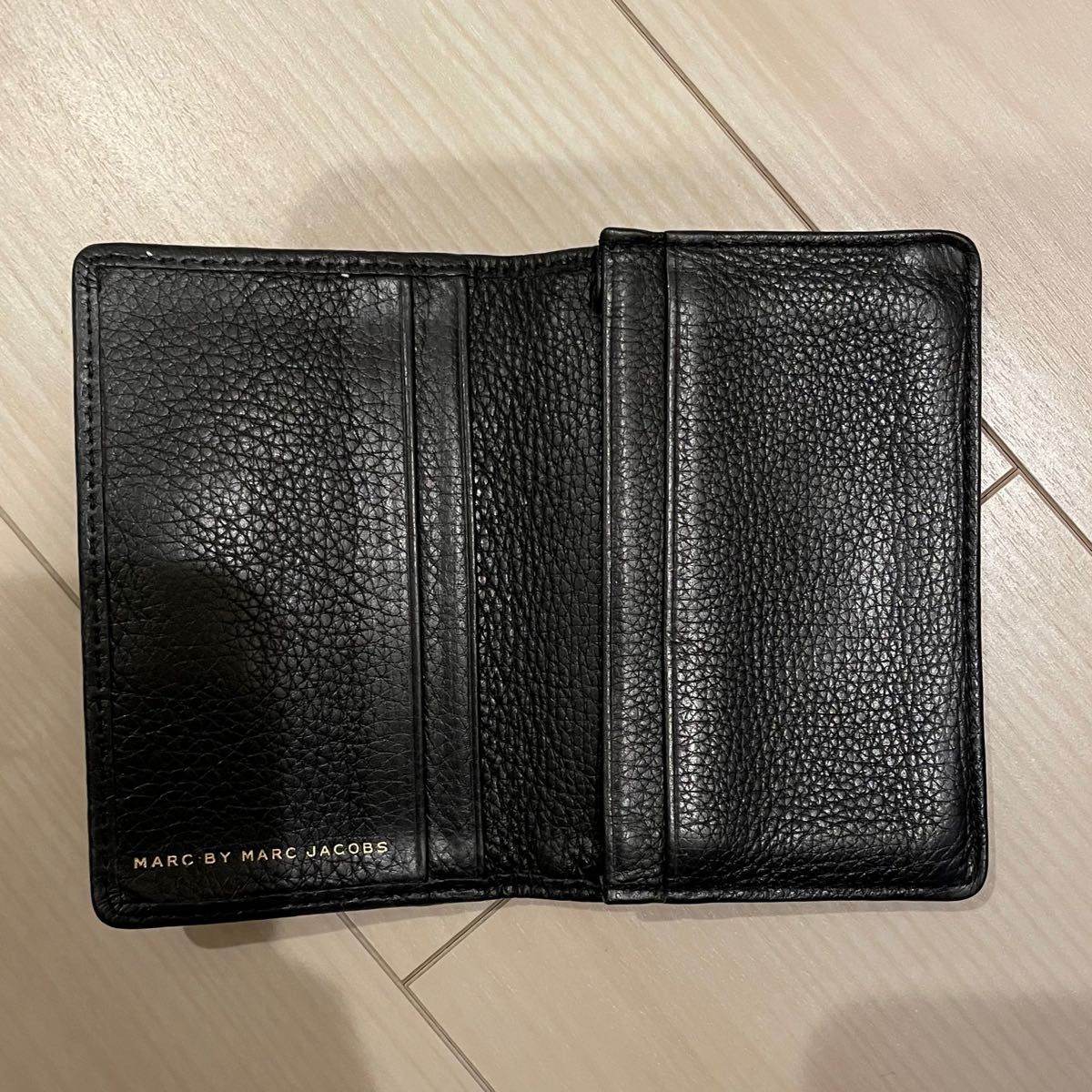 MARC BY MARC JACOBS 二つ折り財布