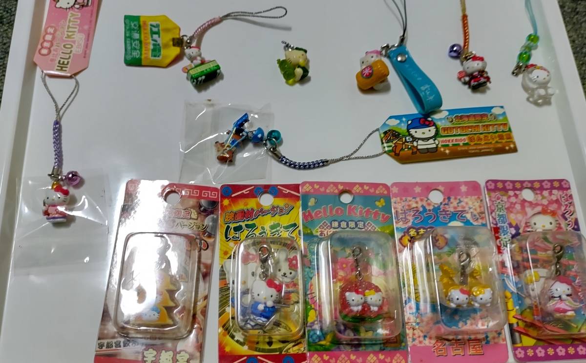 新発売の 【ハローキティ】ご当地キティ マルちゃんコラボ 全115種