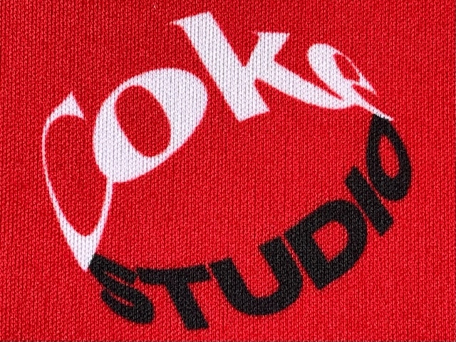 非売品！Coca-Cola★コカ・コーラ◇Coke STUDIO クッションポーチ [レッド] カンパネラ 1種 未使用品 ＊ノベルティ 景品_画像9