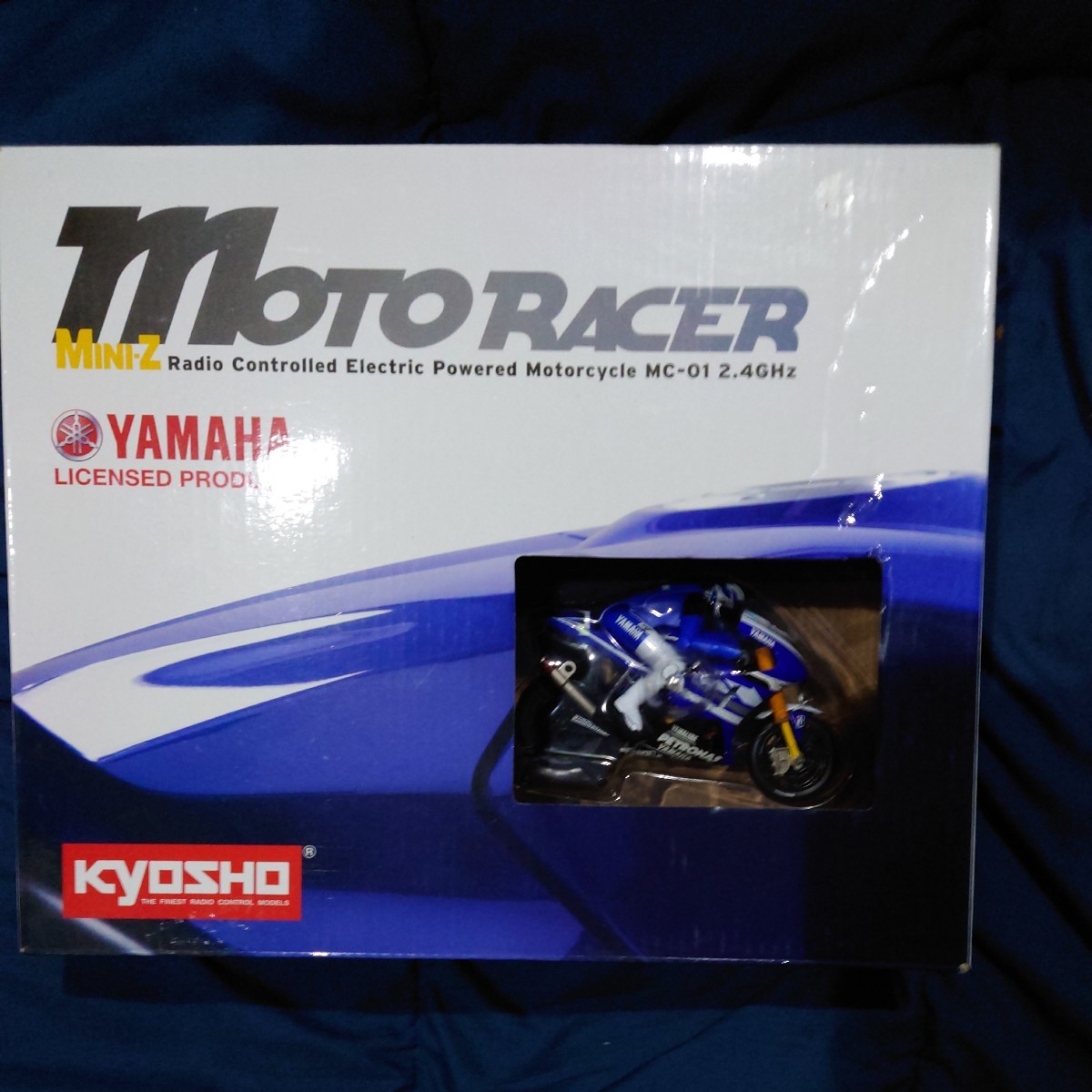 ほぼ新品動作確認テスト済　☆★ 希少 kyosho ミニッツ MOTO RACER YAMAHA ヤマハ MINI-Z YZR-M1 2011　NO.1 廃番★☆ NO.30051JL　_画像1