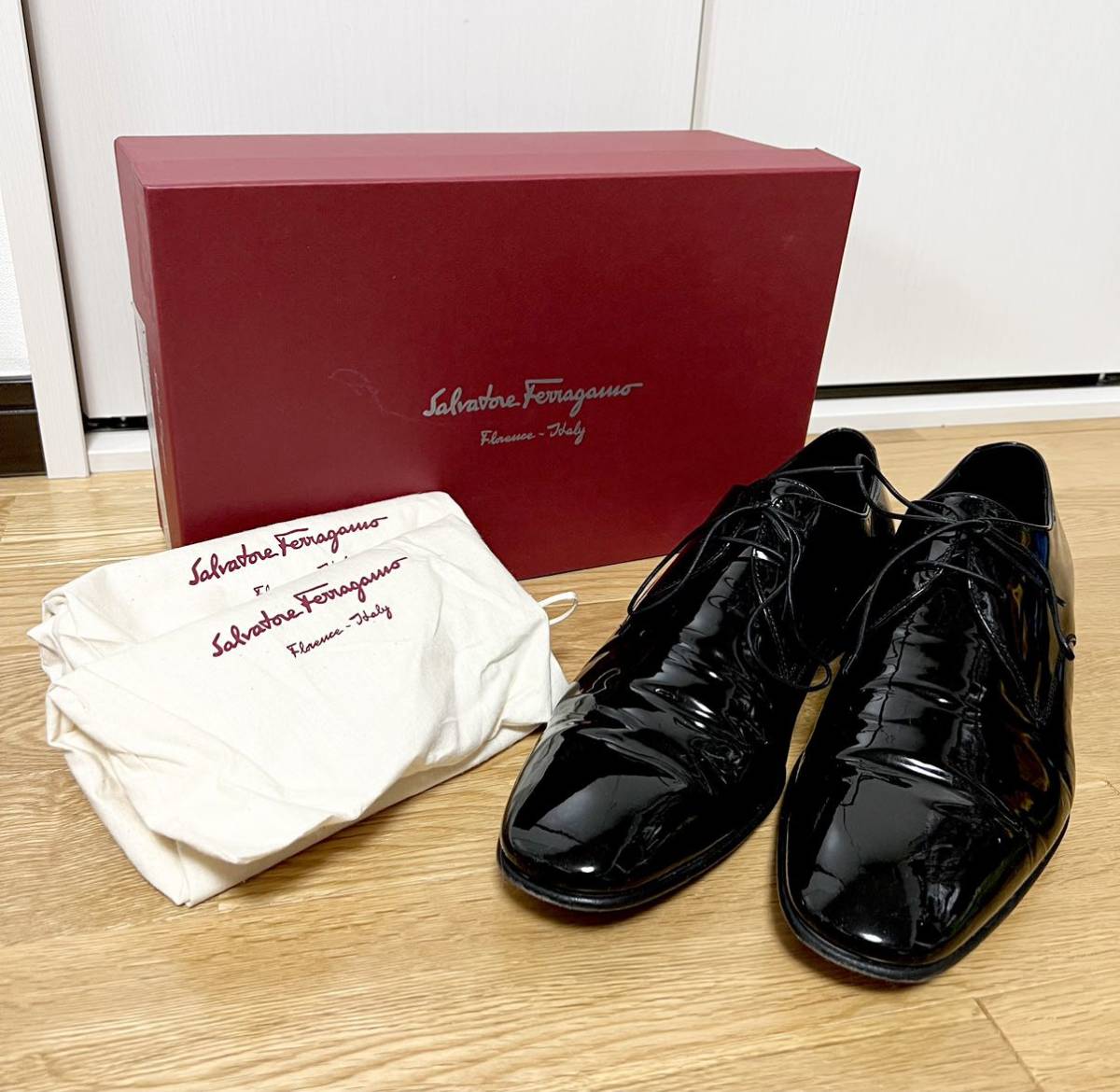 [Salvatore Ferragamo] ANDREA パテントカーフ レザーシューズ 10.5EE ブラック イタリア製 フェラガモ