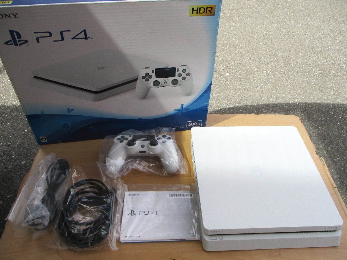 ブランド品専門の ☆ソニー SONY CUH-2100AB02 Play Station4