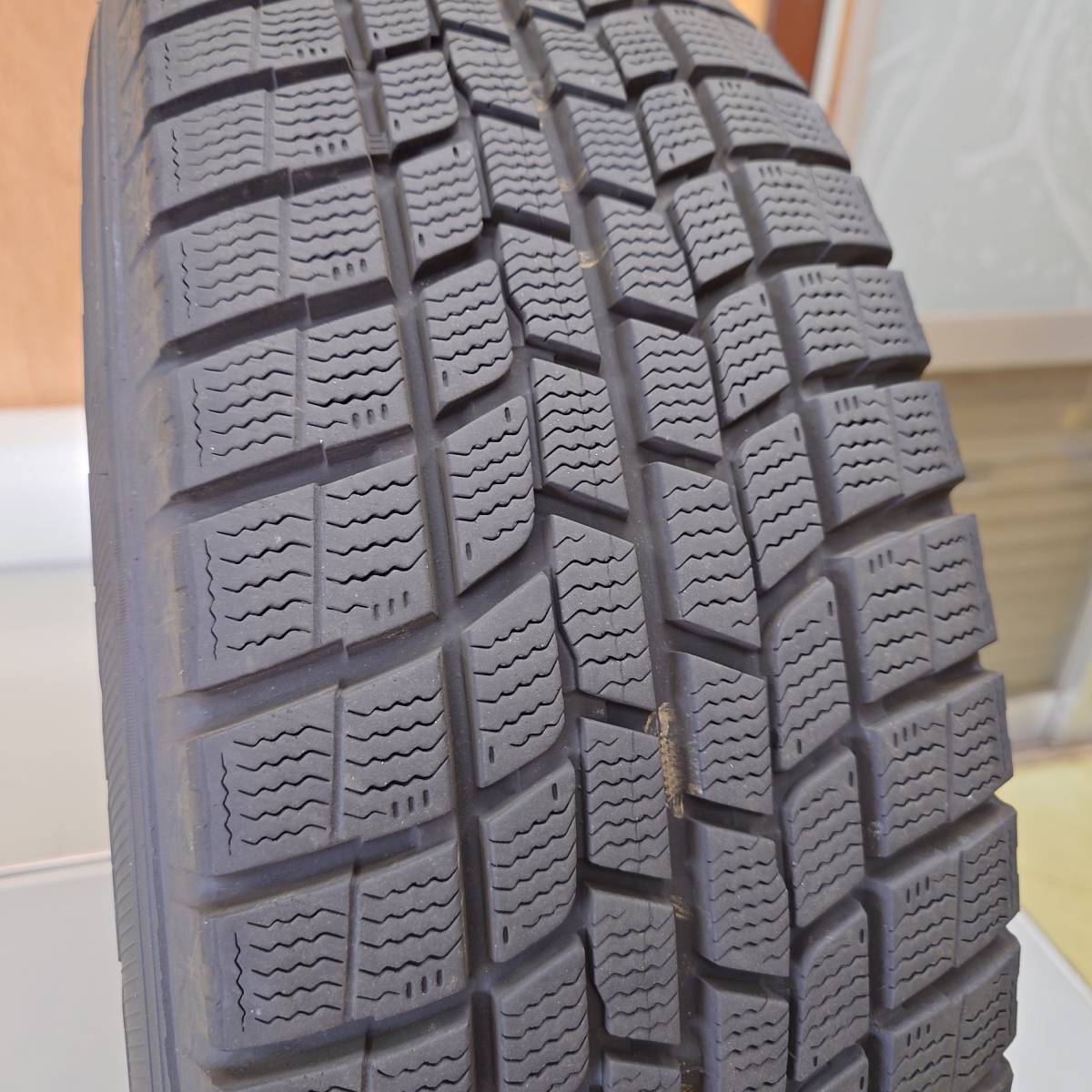 グッドイヤー スタッドレスタイヤ4本セット アルミ付 215/65R16 GOODYEAR ICE NAVI 6 16インチ ヴェルファイア30系_画像5