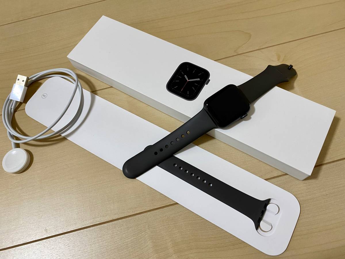 最も完璧な Apple Watch 40mm/GPS/スペースグレイアルミニウムケース