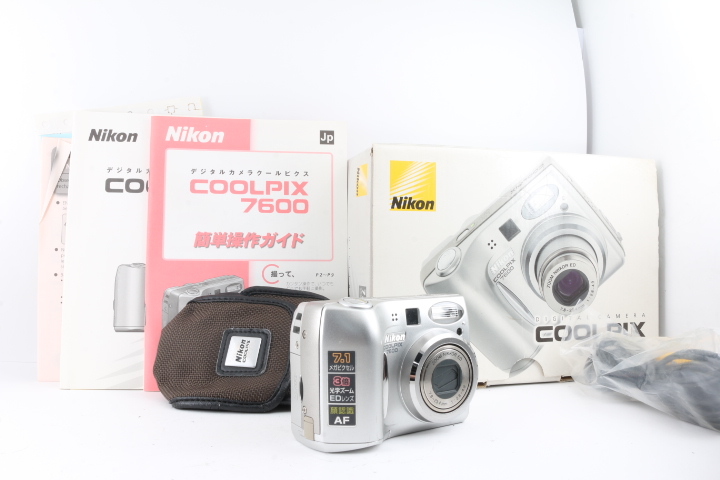 結婚祝い ☆良品☆ NIKON COOLPIX E7600 単三電池式☆元箱付き☆ #H344