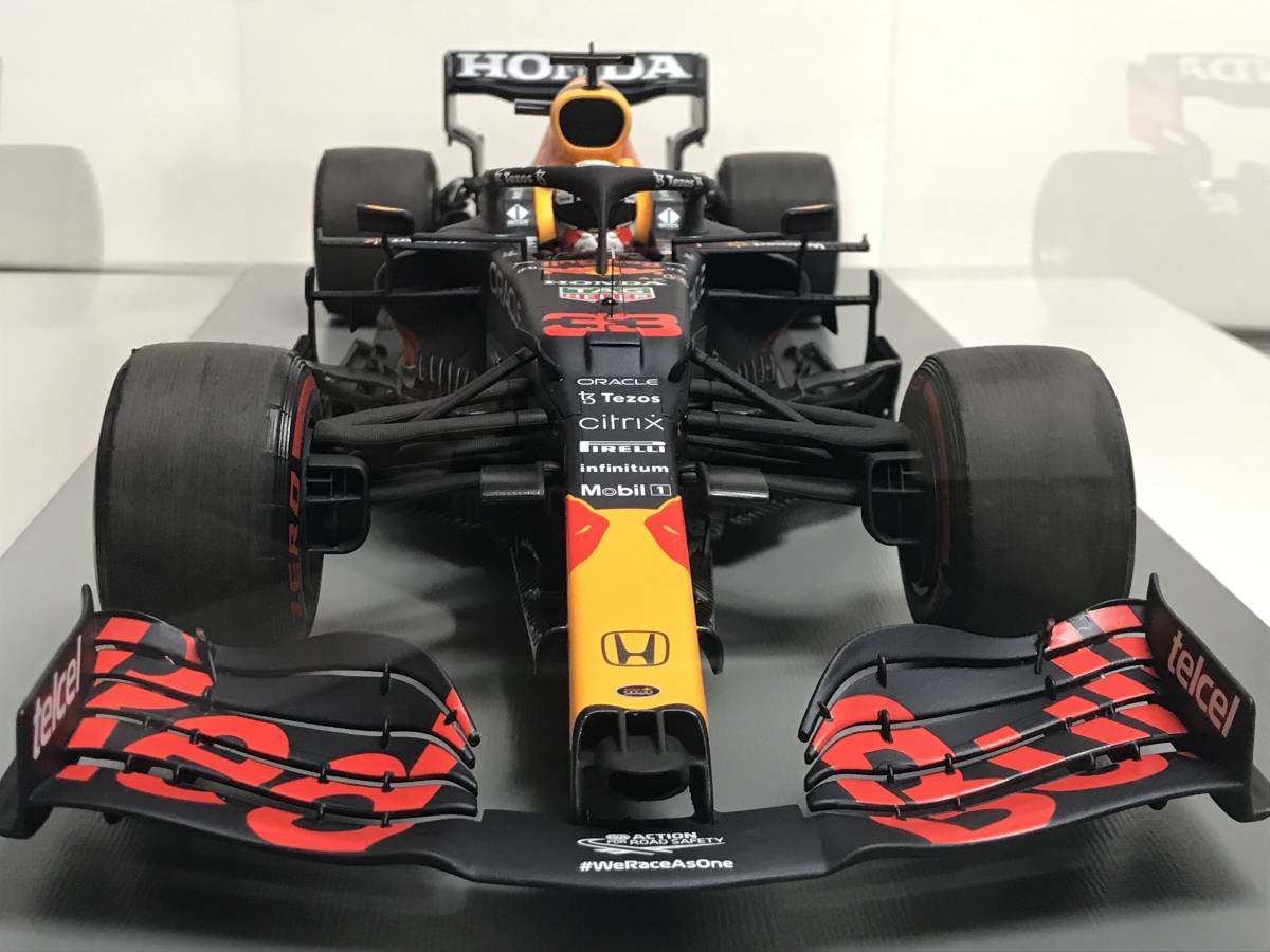 スパーク 1/12 レッドブル レーシング ホンダ RB16B 2021年 アブダビGP #33 M.フェルスタッペン ワールドチャンピオン アクリルケース付き_画像9