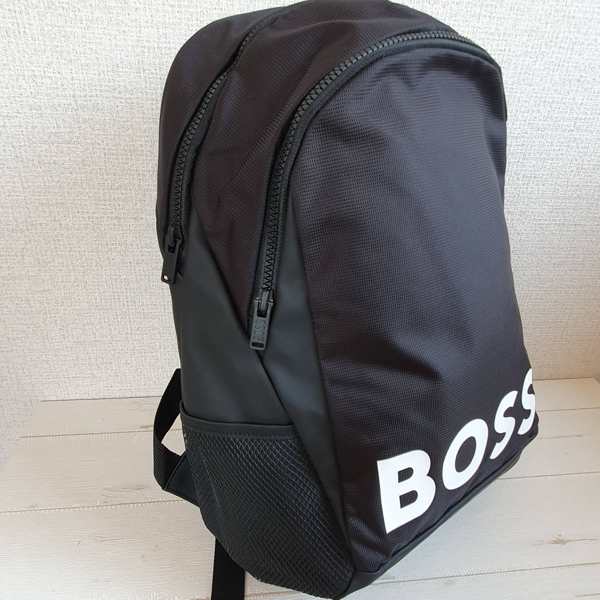 【新品・未使用】HUGO BOSS ロゴ ナイロンバックパック ブラック　J2033609B_画像3